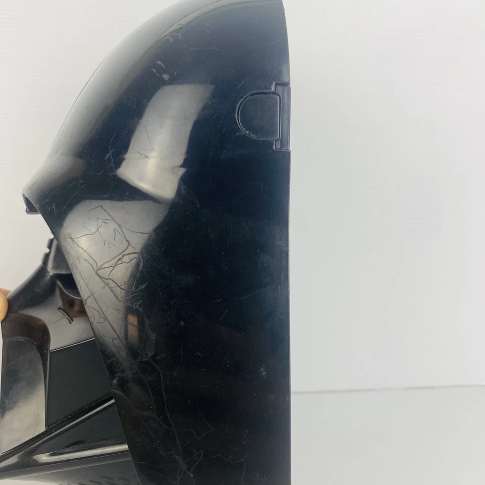 Darth Vader Mask Voicechanger Not working, Cosmetic Only - Image 3 of 4