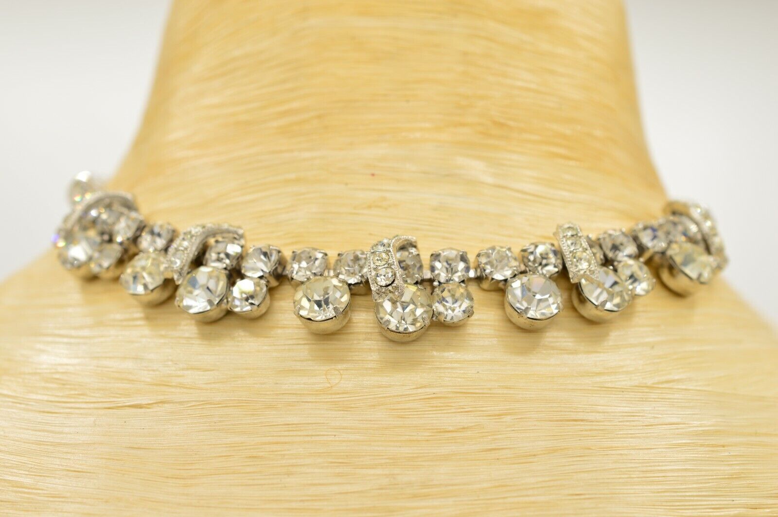 Weiss Vintage Crystal Collar Necklace Sparkling P… - image 9