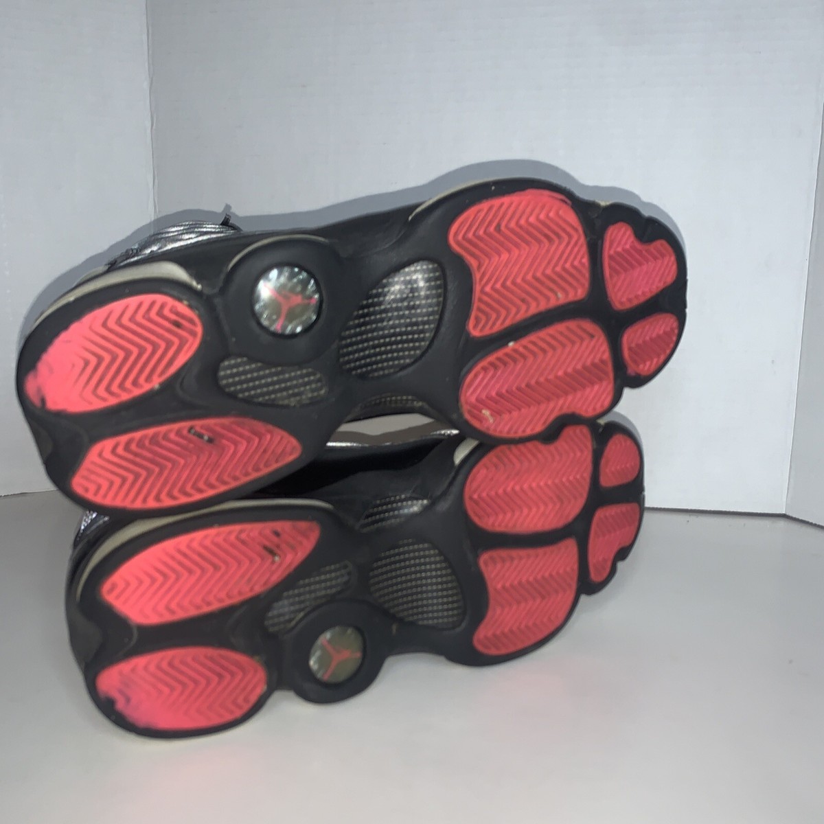Size 6.5 (GS) - Jordan 13 Retro Mid Hyper Pink - 439358-009 Size 6.5 (GS) - Jordan 13 Retro Mid Hyper Pink - 439358-009