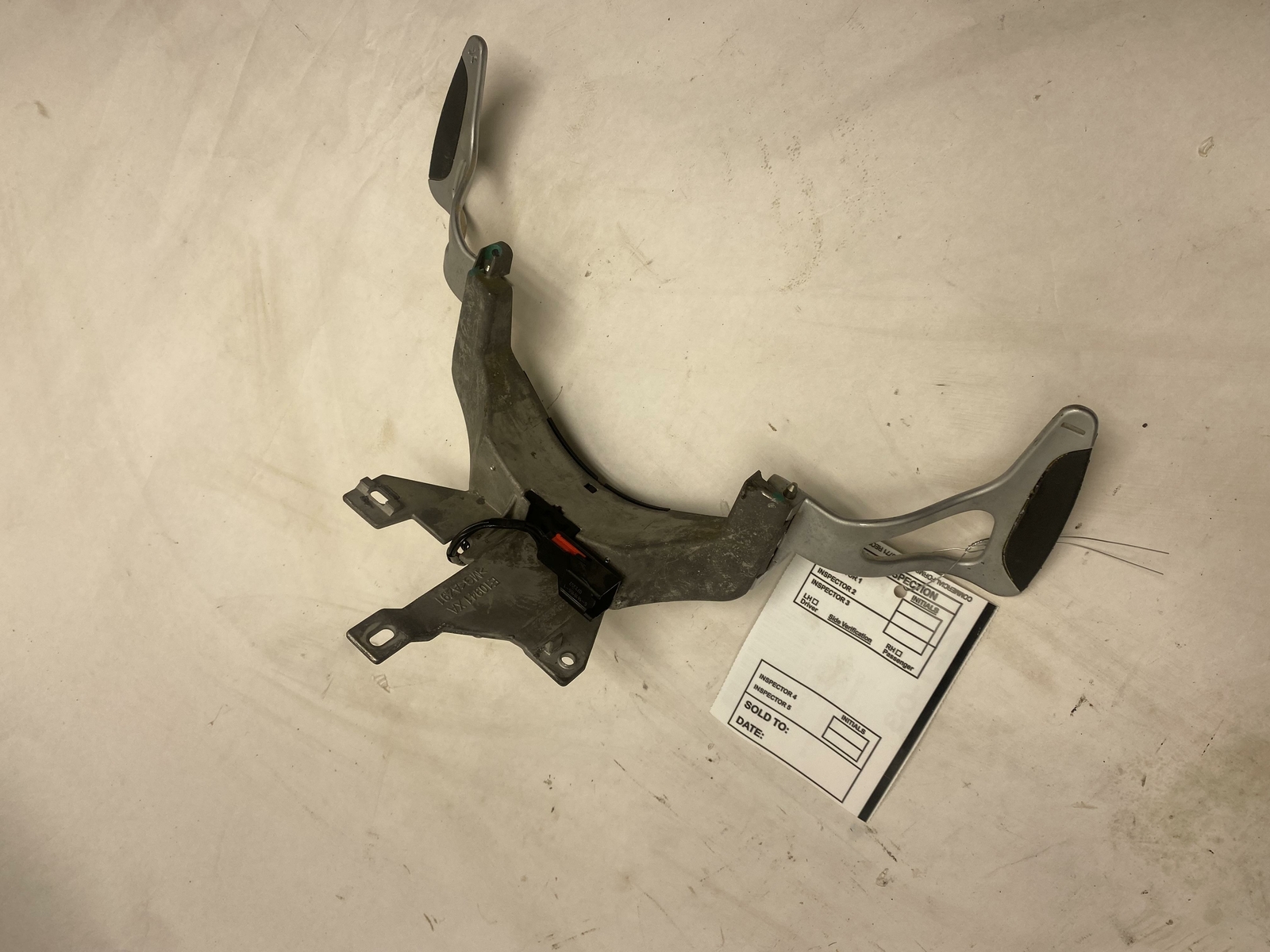 2006-2011 ASTON MARTIN V8 VANTAGE TRANSMISSION GEAR SHIFTER SHIFT PADDLE OEM