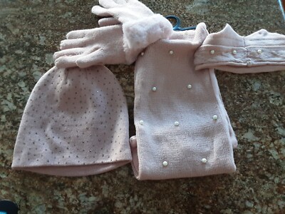 Pink scarf set for girls