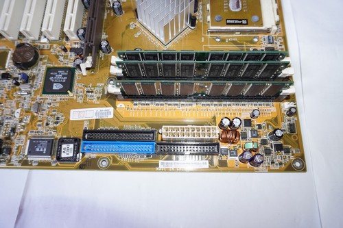 Carte mère Asus A7N8X-X AMD Athlon AXDA3200DKV4E 2Go RAM GeForce FX 5200 - Photo 5/14