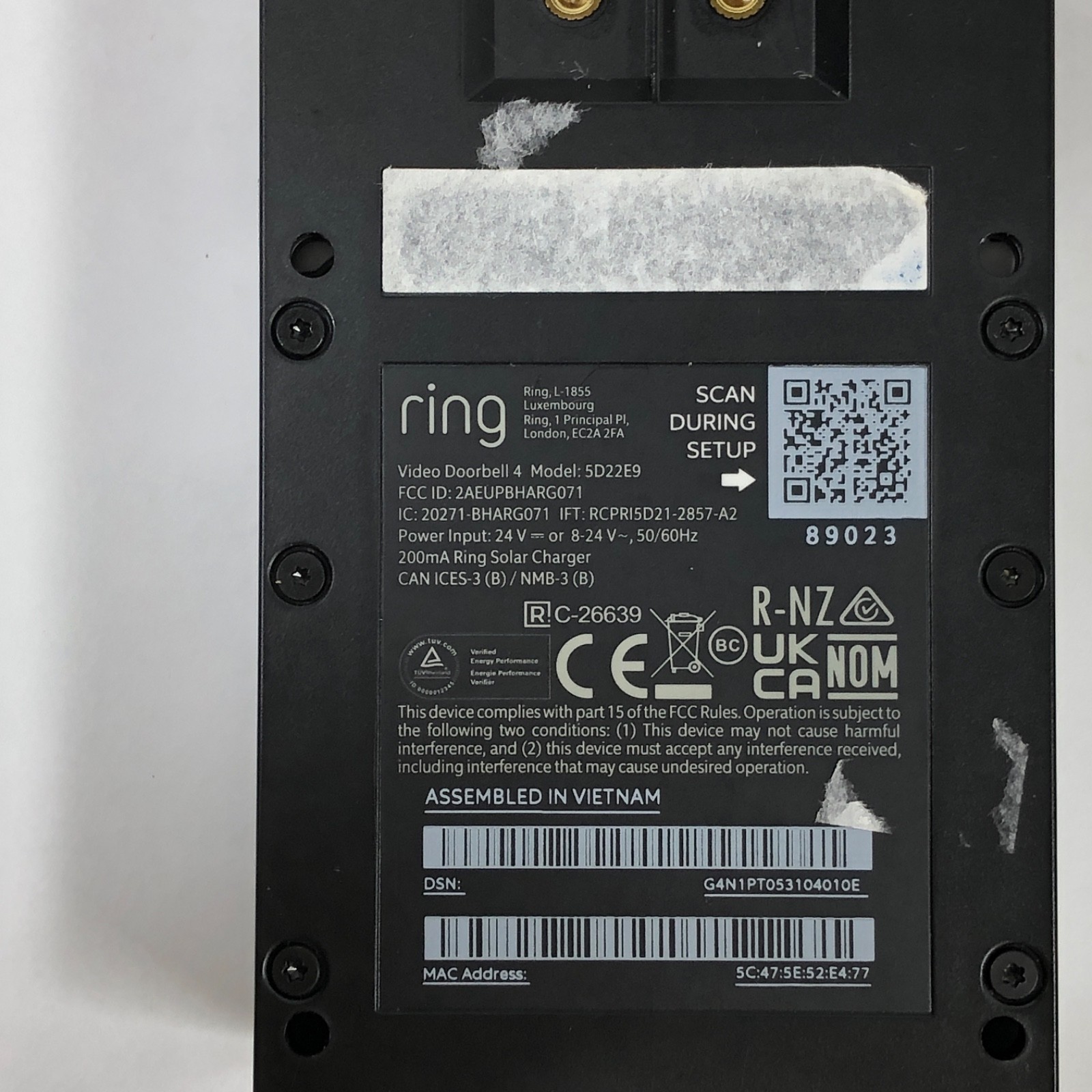 Ring Video Doorbell 4 5D22E9 1080p HD With Battery & Mounting Hardware