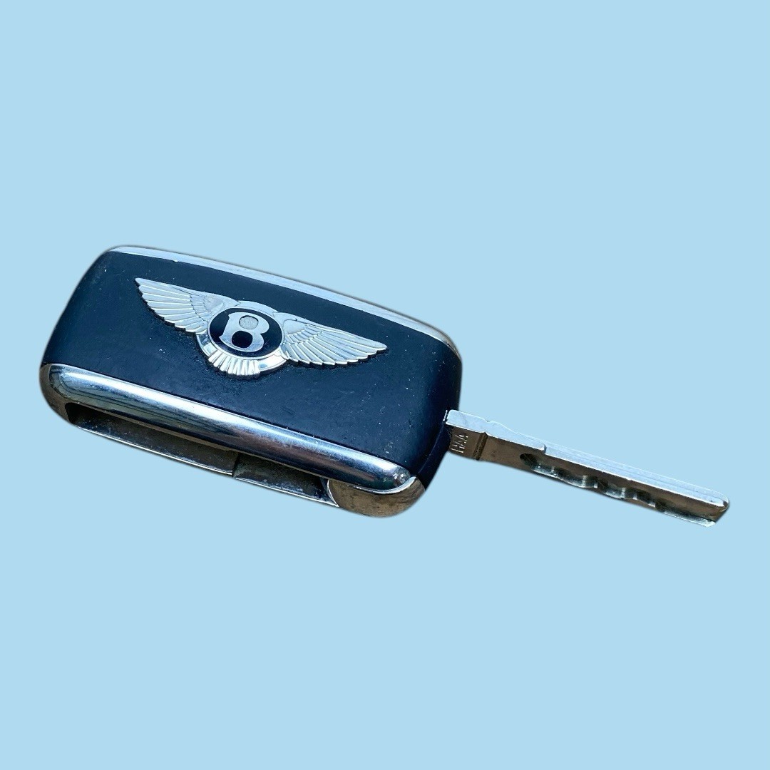 Front Left Exterior Door Handle White + Key OEM 03-12 Bentley Continental