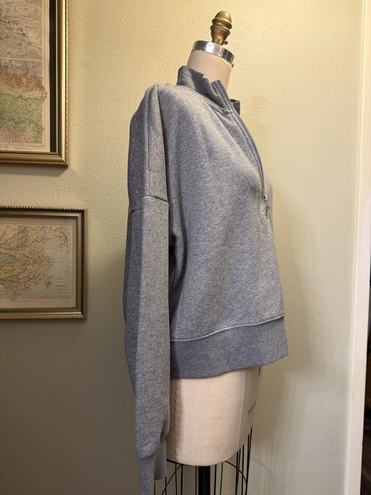 Fabletics Long Sleeve Grey Pullover Large Half Zi… - image 2