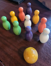 Vintage Colorful Wooden Toy Bowling 10 Pin Set Game w/ 2 Wood Balls 8 GB52