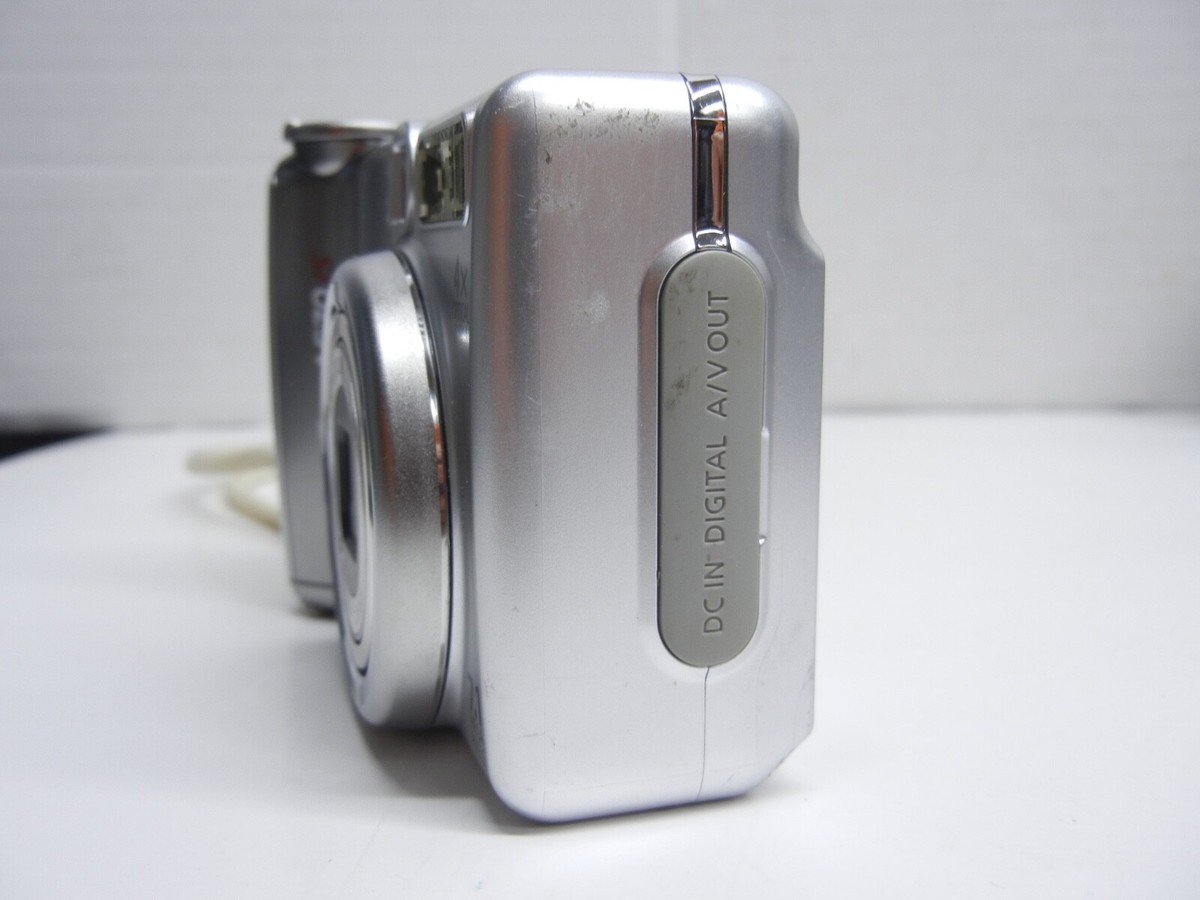 Canon PowerShot A570 IS　ジャンク品 Canon PowerShot A570 IS Compact Digital Camera 7.1 Megapixel
