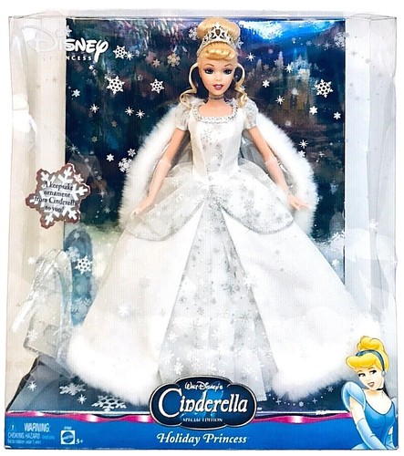 Disney Cinderella  Holidayシンデレラ人形 Amazon.com: Disney Princess Holiday Princess Cinderella Doll