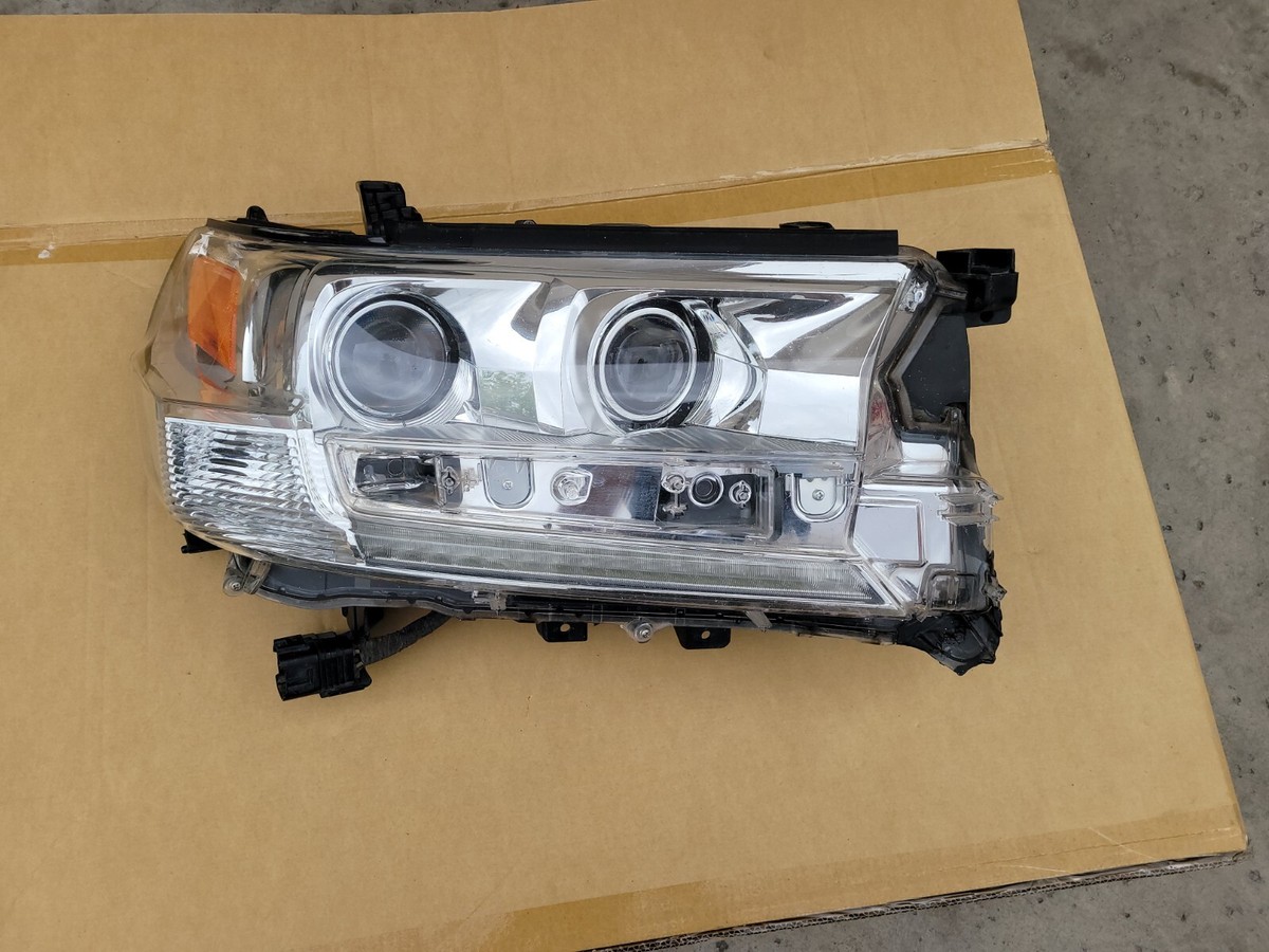 TOYOTA ヘッドライト （右） Toyota Land Cruiser 2016 2017 2018 2019 2020 RH Right LED