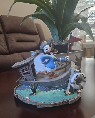 Stunning Disney Donald Duck 90th Anniversary Figure   The Wise Little Hen