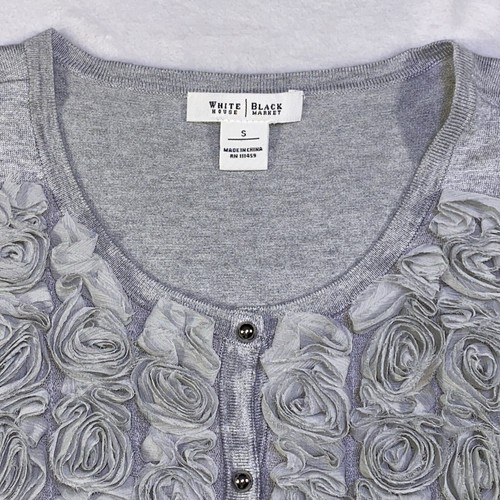 White House Black Market Women S Gray Snap Front 3/4 Sleeve 3D Roses Cardigan - Picture 3 of 20