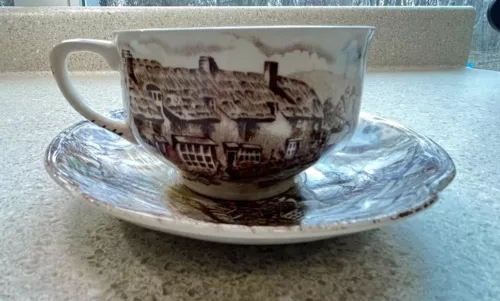 E1817~ 2 Johnson Brothers Olde English Countryside Brown Multi Cup & Saucer
