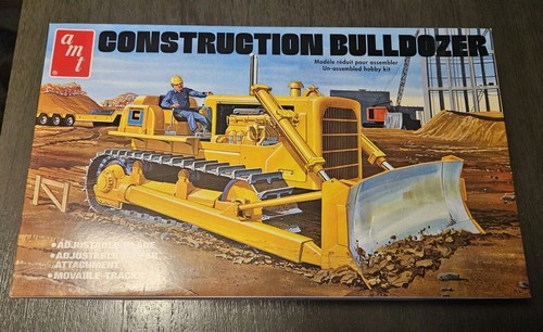 AMT CONSTRUCTION BULLDOZER MODELLBAUSATZ MASSSTAB 1/25