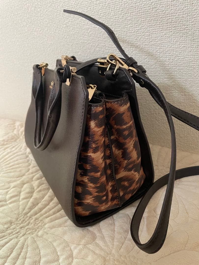 Good Condition COACH Leopard Pattern Shoulder Bag… - image 2