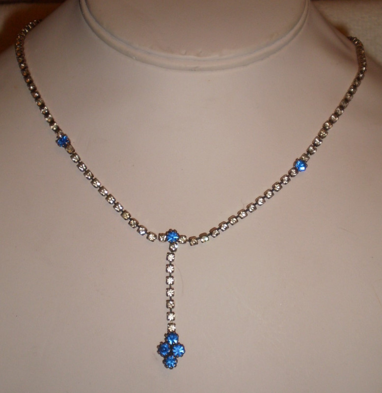 Vintage Silver Tone Metal Unique Lariat Necklace With Blue  Rhin stones * Nice *