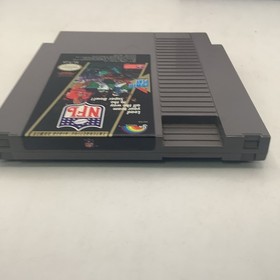 NES 1988 Nitendo NFL Super Bowl Toys LTD. Game Catridge & Sleeve Holder