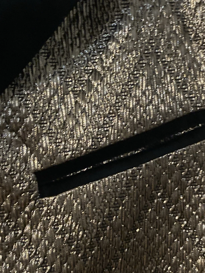 Blazer formal MR TURK by Designer Trina Turk, talla 42 dorado forrado en negro Foto 4 de 4