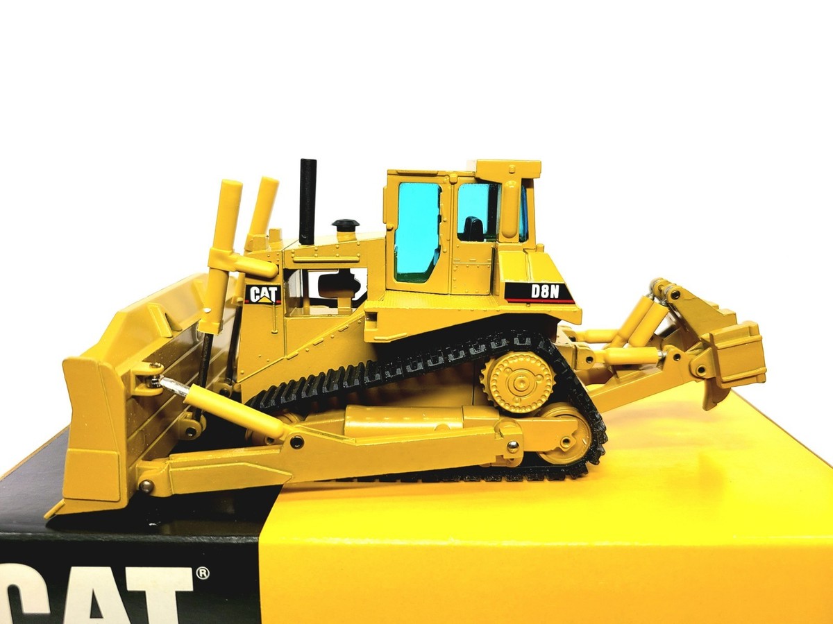 Caterpillar Cat D8N Dozer with Ripper - NZG 1:50 Scale Diecast