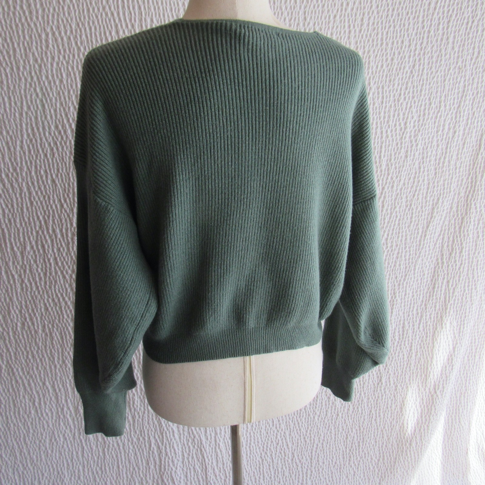 Crop Solid Green Pullover Thick Wrap Ribbed M BTF… - image 7