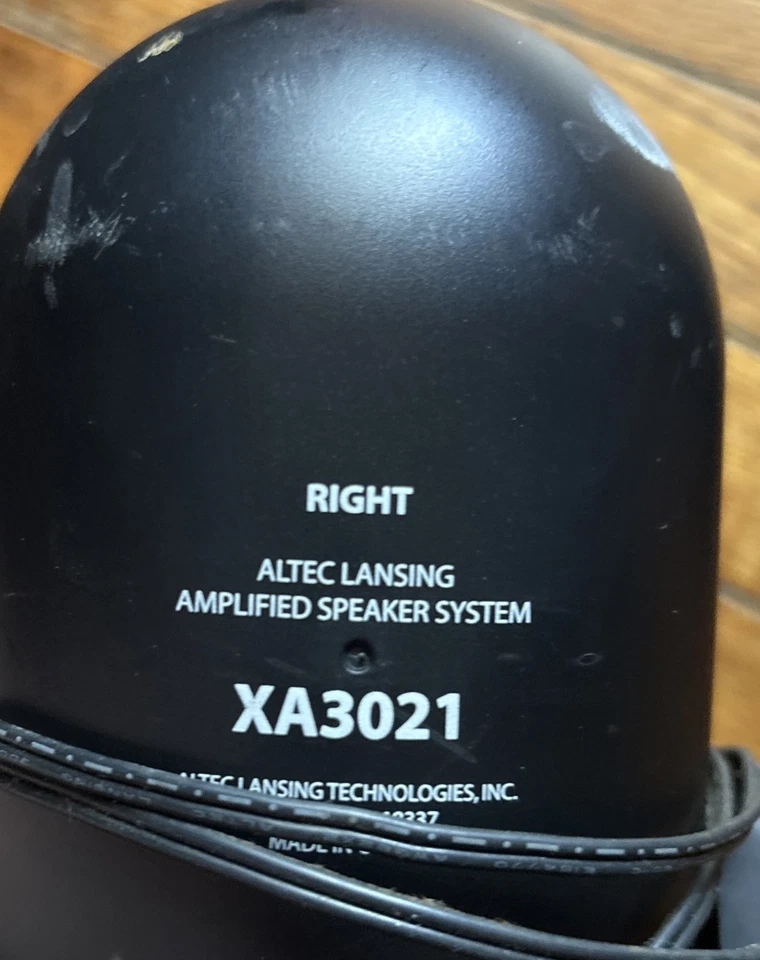 Altec Lansing XA3021 Right & Left Surround Sound Computer Speakers Y2K UNTESTED - Image 2 of 4