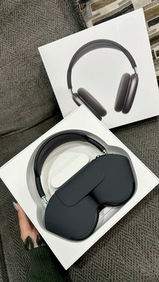 Apple AirPods Max  Space Gray  Unused