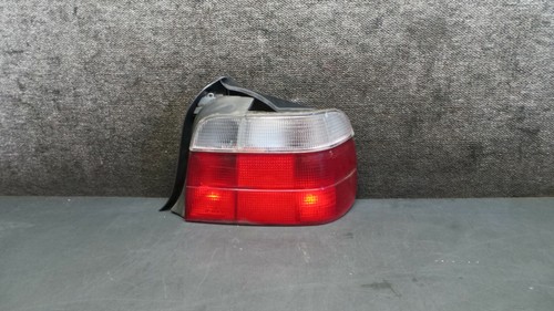 Y164-022 BMW 3er E36 Compact Rücklicht Rückleuchte Hinten Rechts 9402925
