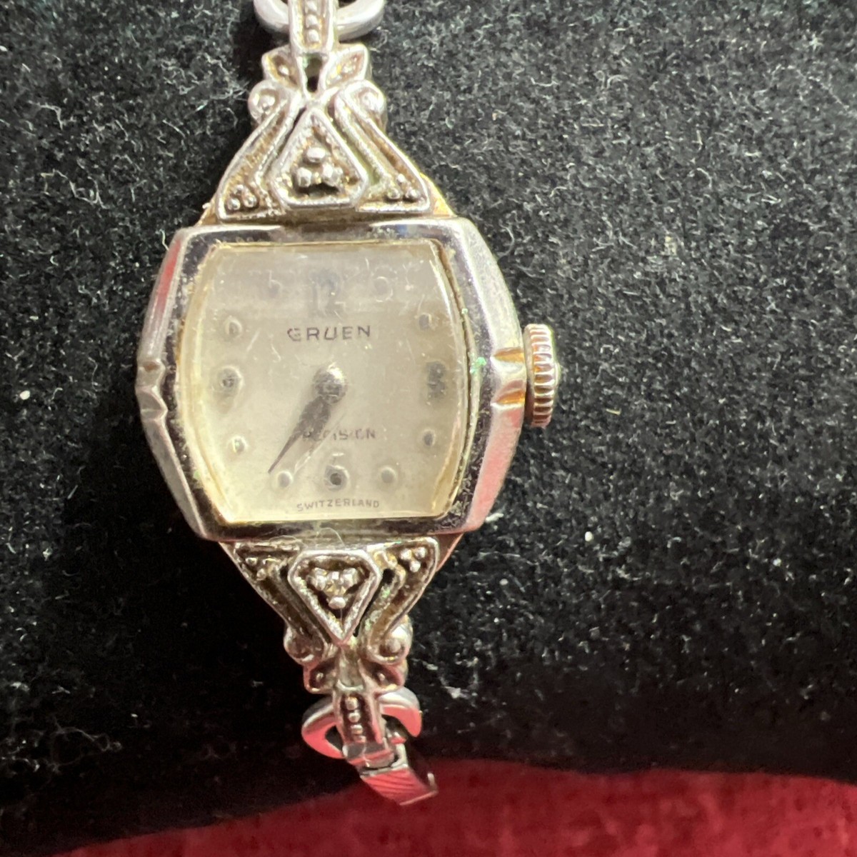 Vintage Gruen Precision N225 Womens Wrist Watch 17 Jewel Mesh Band