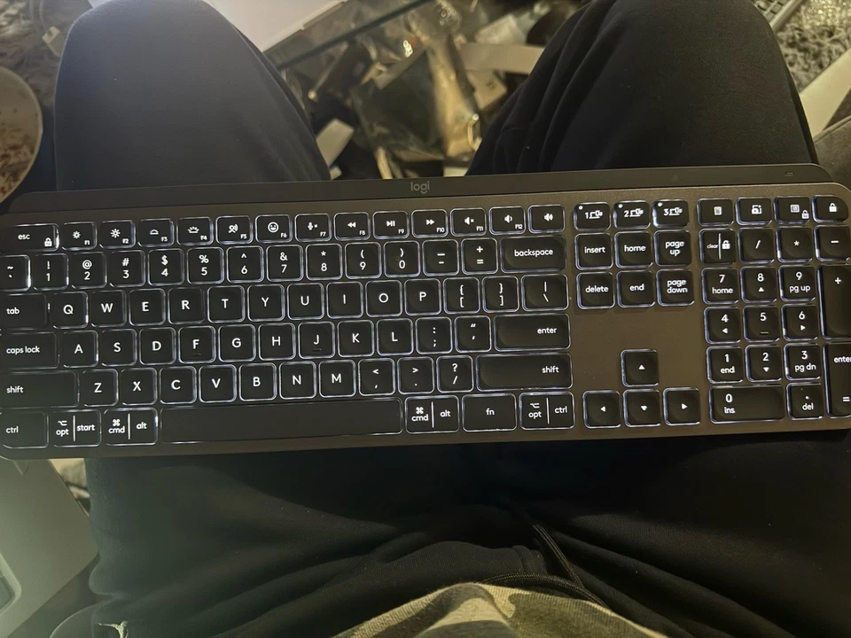 Logitech -MX Keys S  Advanced Full-size Wireless Scissor Keyboard With Backlight - Image 3 of 4