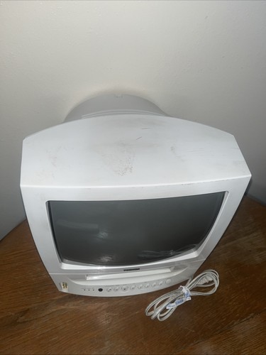Toshiba MV13J3 13" CRT TV VCR Combo VHS Tested Working w/ Remote Retro - Picture 9 of 9