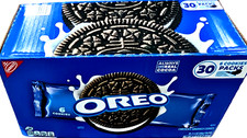 Oreo Chocolate Sandwich Cookies 30 Packs x 2.4 Oz EXP 08/2026