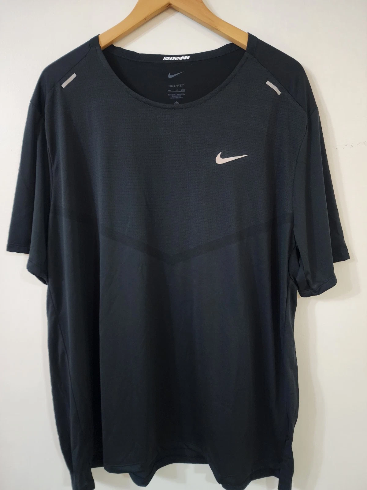 Nike Dri-Fit Rise 365 Size XL Men's Running Top Black/Silver CZ9184-013 Nwt