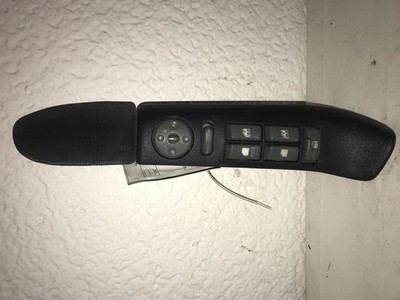 SUBCHEV15 1996 Front Door Switch 1966384