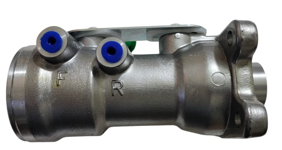 Cilindro maestro de freno 8-97224-371-0 se adapta a Npr, Npr Hd, Nqr para Isuzu Foto 2 de 4