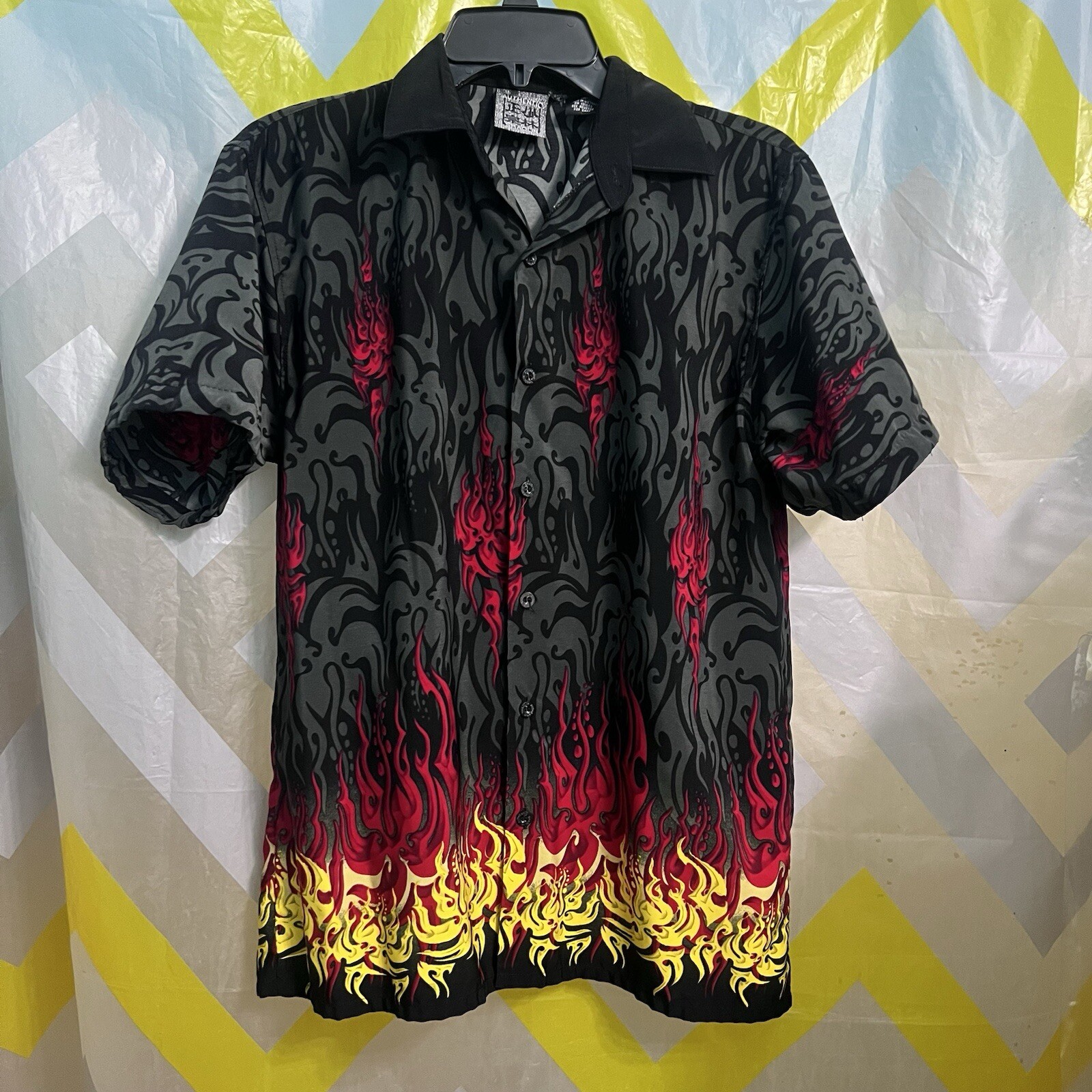 Authentic Shaolin Button Down Collared Shirt Yout… - image 1