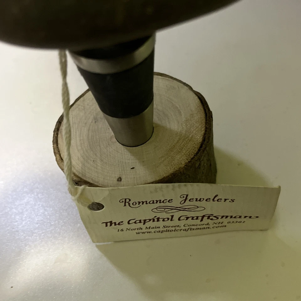 Piedras de mar Acero Vino Aceite de oliva Botella Tapón Base Madera Natural Hecho en EE. UU. Nuevo Foto 2 de 4