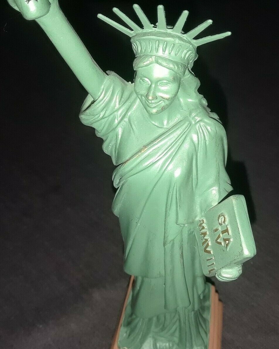 GTA IV The Statue of Happiness 純正非売品 Grand Theft Auto IV Statue of Happiness GTA 4 | #40081047