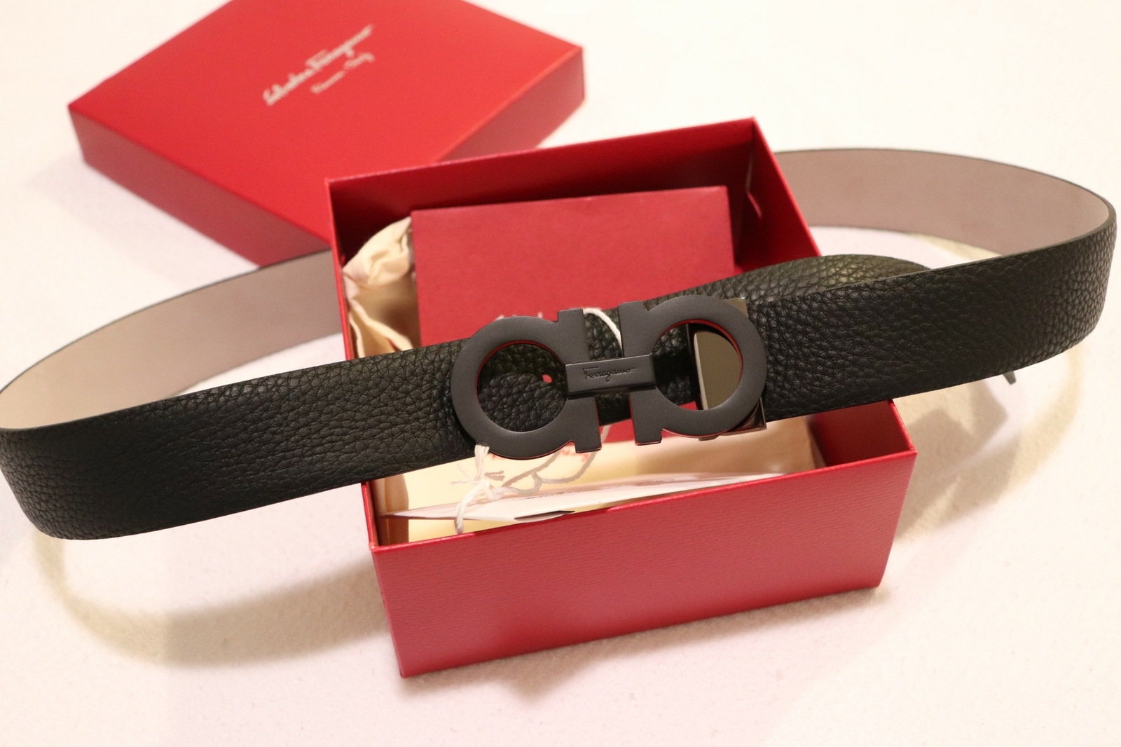 small ferragamo belt