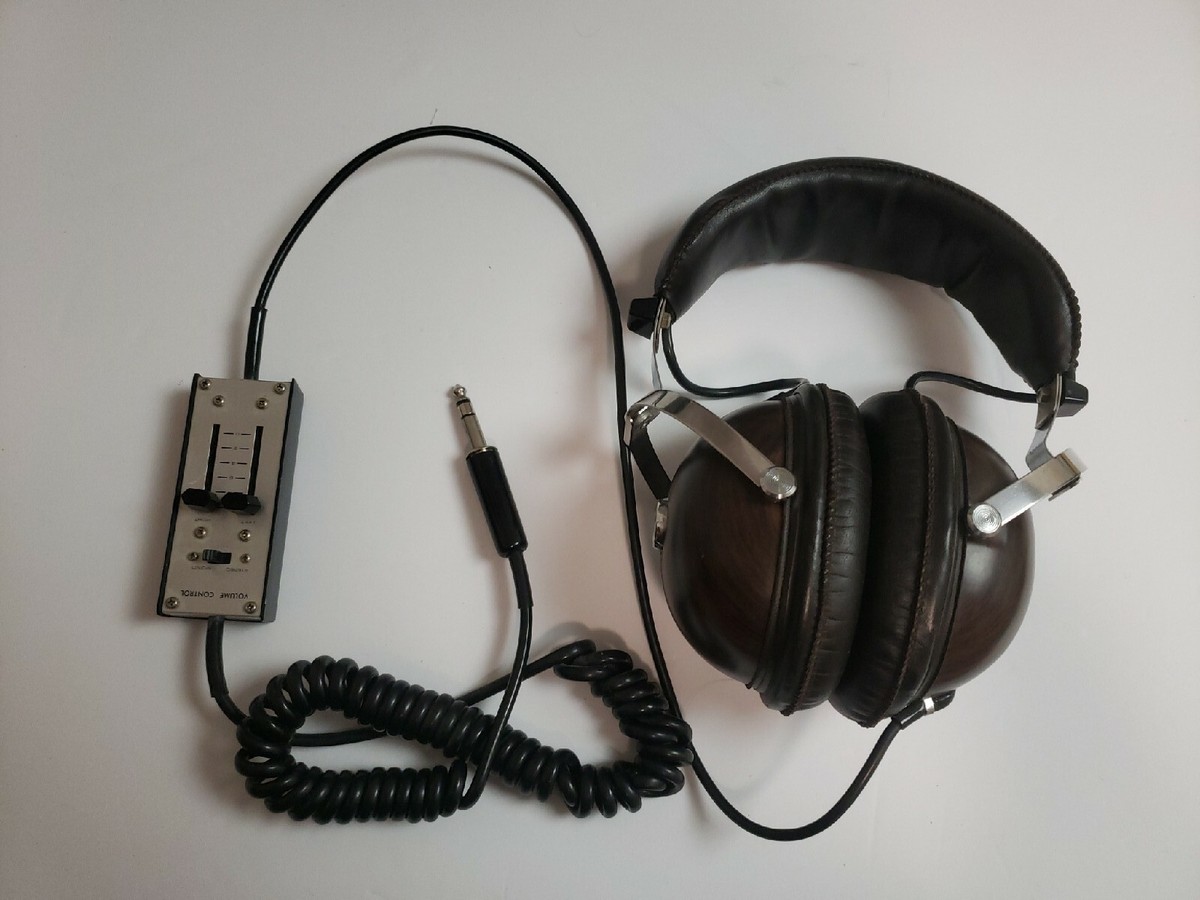 Echo HS-300wj Vintage Stereo Headphones 8 Ohms Japan Circa