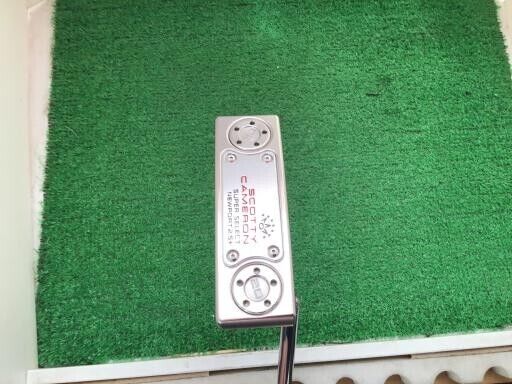 Scotty Cameron SUPER SELECT NEWPORT 2.5 PLUS 33 in Right Scotty Cameron SUPER SELECT NEWPORT 2.5 PLUS 33 in Right
