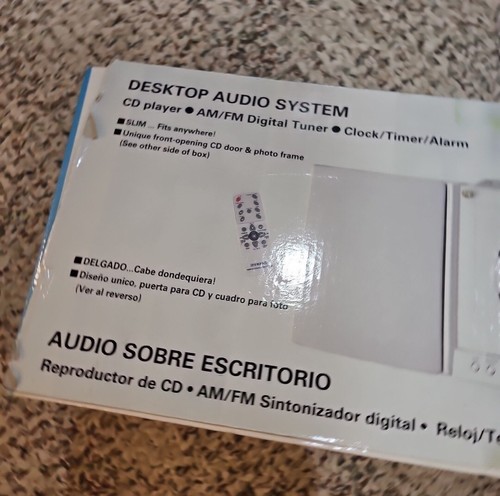 New FISHER SLIM AUDIO SYSTEM CD Remote FM Radio MULTIMEDIA PH-DTA 100 Old School - Picture 3 of 10