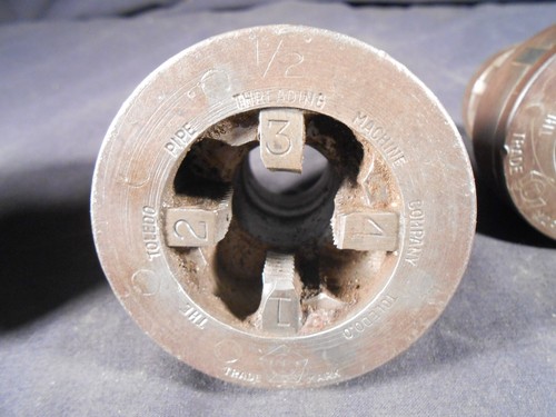 Vintage Toledo 3/4" 1/2" 3/8" pipe dies with ratchet. USA - Picture 5 of 7