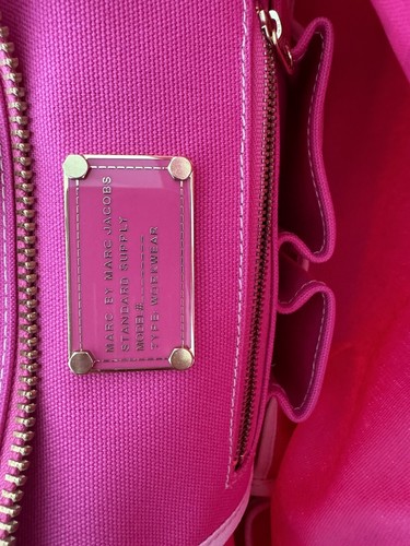 MARC BY MARC JACOBS Pink Fuschis Tote BRAND NEW With Tags - Picture 13 of 15