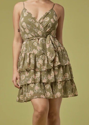 Olive Floral Tie Front Dress Tiered Ruffle Small NWT $56 Francesca’s Trixxi - Picture 9 of 10