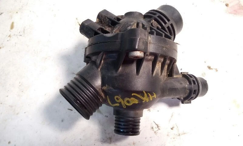 2011 BMW 335i Thermostat Housing - Image 3 of 4