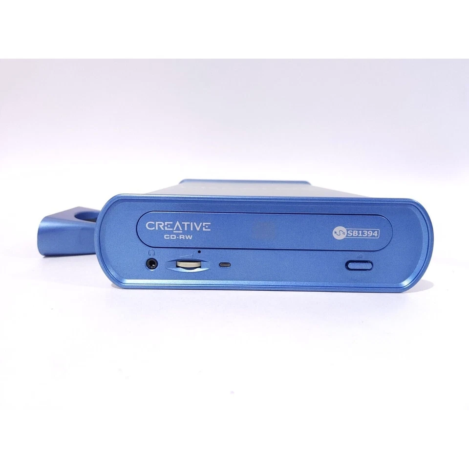 Creative Technology Blaster CD-RW ED2400 SB1394 External CD Burner Drive - Image 3 of 4