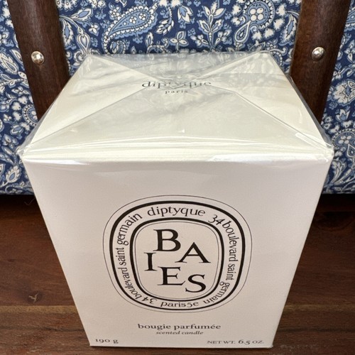 Diptyque Baies Scented Candle 190g - Picture 3 of 3