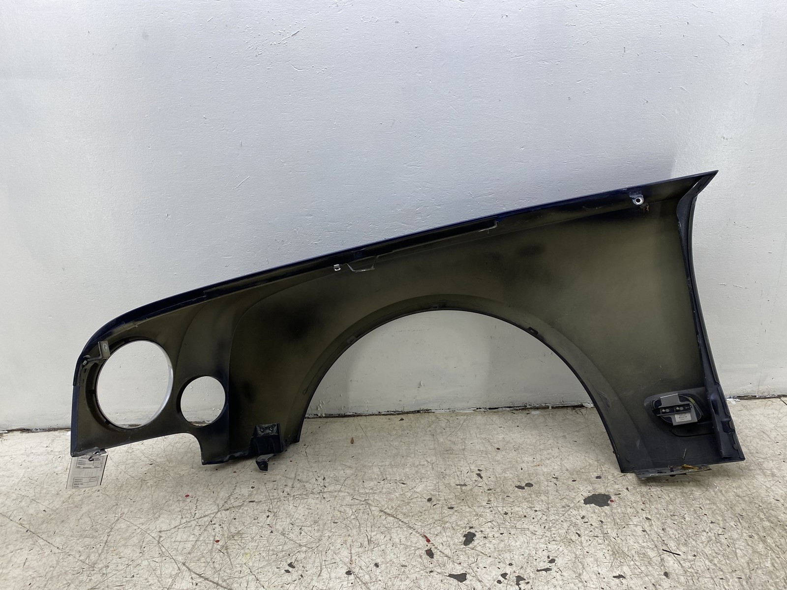 2010-2016 BENTLEY MULSANNE OEM FRONT RIGHT PASSENGER FENDER PANEL *SCRATCH/DENT*