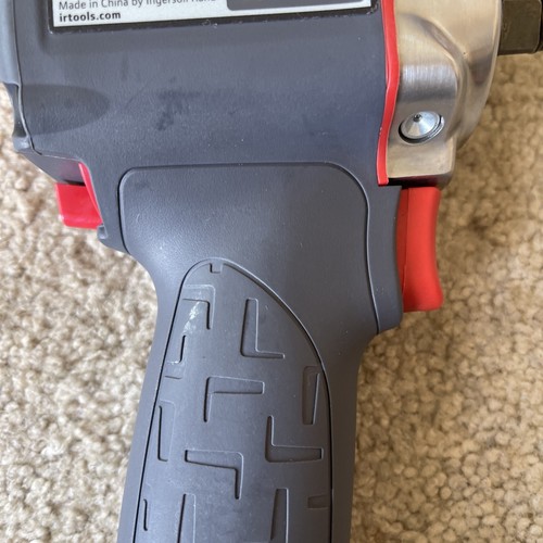 Ingersoll Rand 1/2” Ultra-Compact Quiet Air Impact Wrench 36QMAX 640lbs Torque - Picture 8 of 21