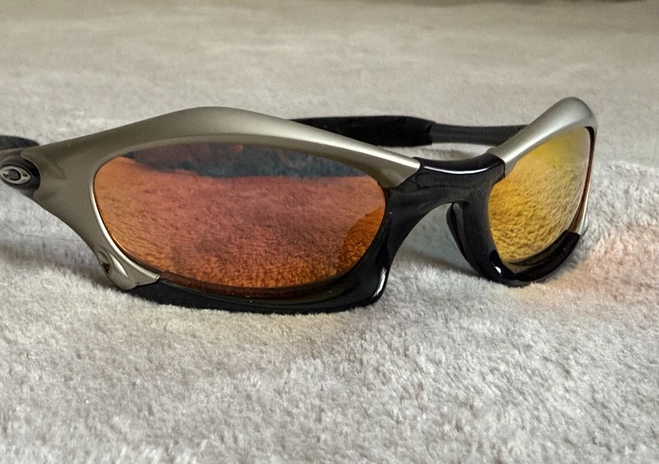 Empalme Oakley - Marco plateado/negro con lentes Fire Iridium Foto 2 de 4