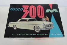 Moebius Chrysler 300 1/25 Scale Model Kit 1201 New, Open Box